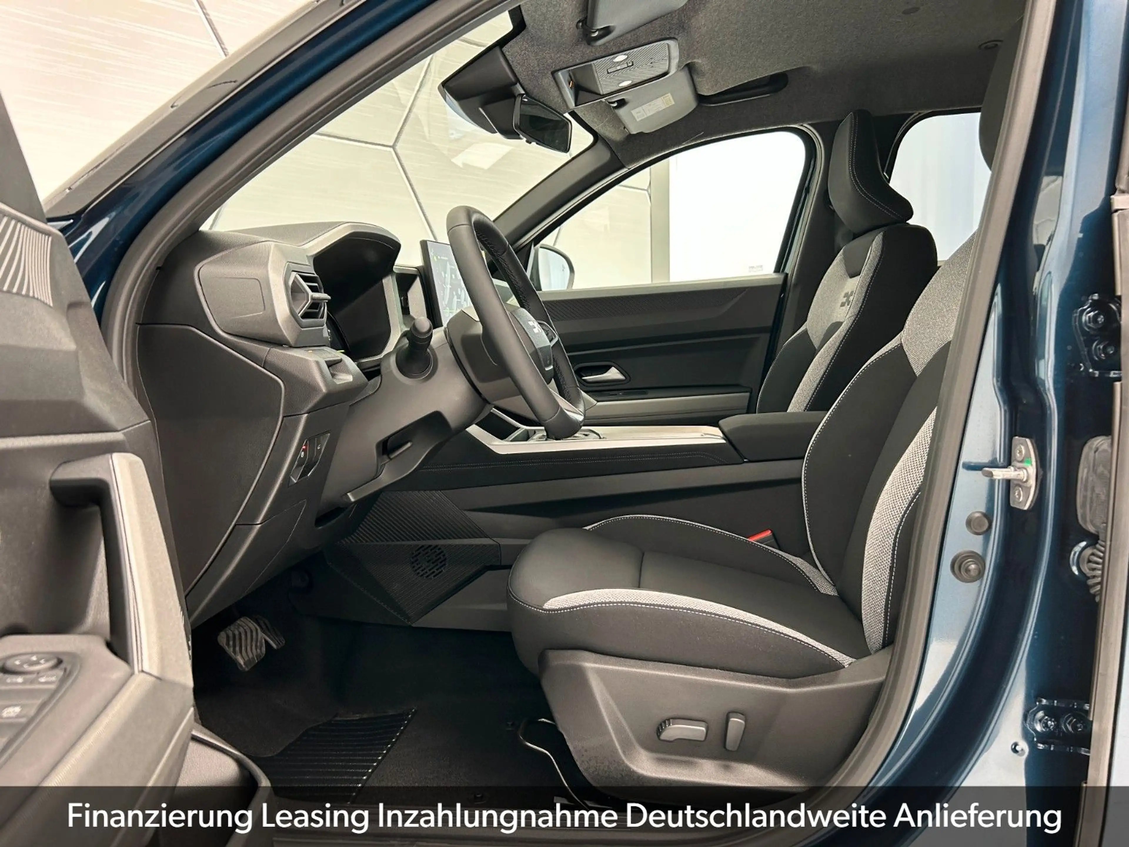 Dacia Bigster Hybrid 155  Journey Winter-Plus Panorama — photo 2