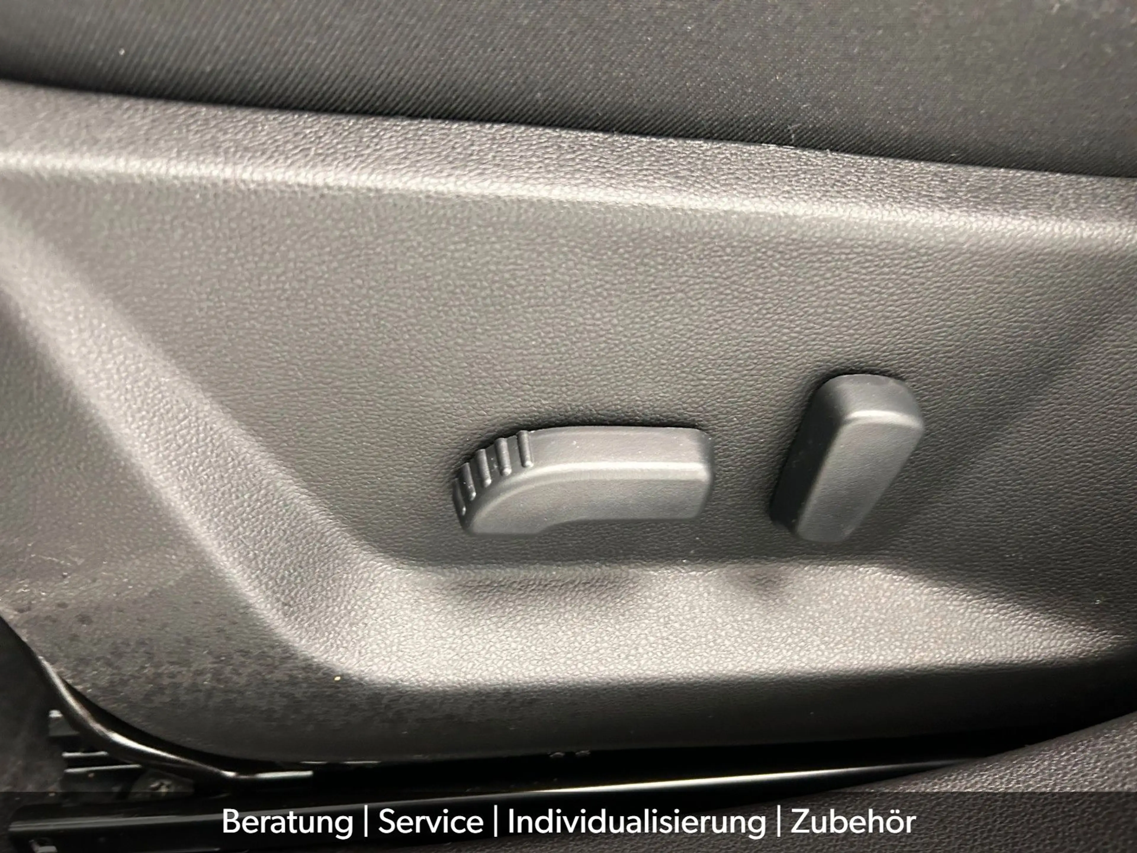 Dacia Bigster Hybrid 155  Journey Winter-Plus Panorama — photo 3