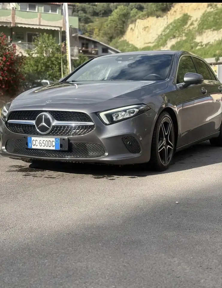 Mercedes-Benz A 180