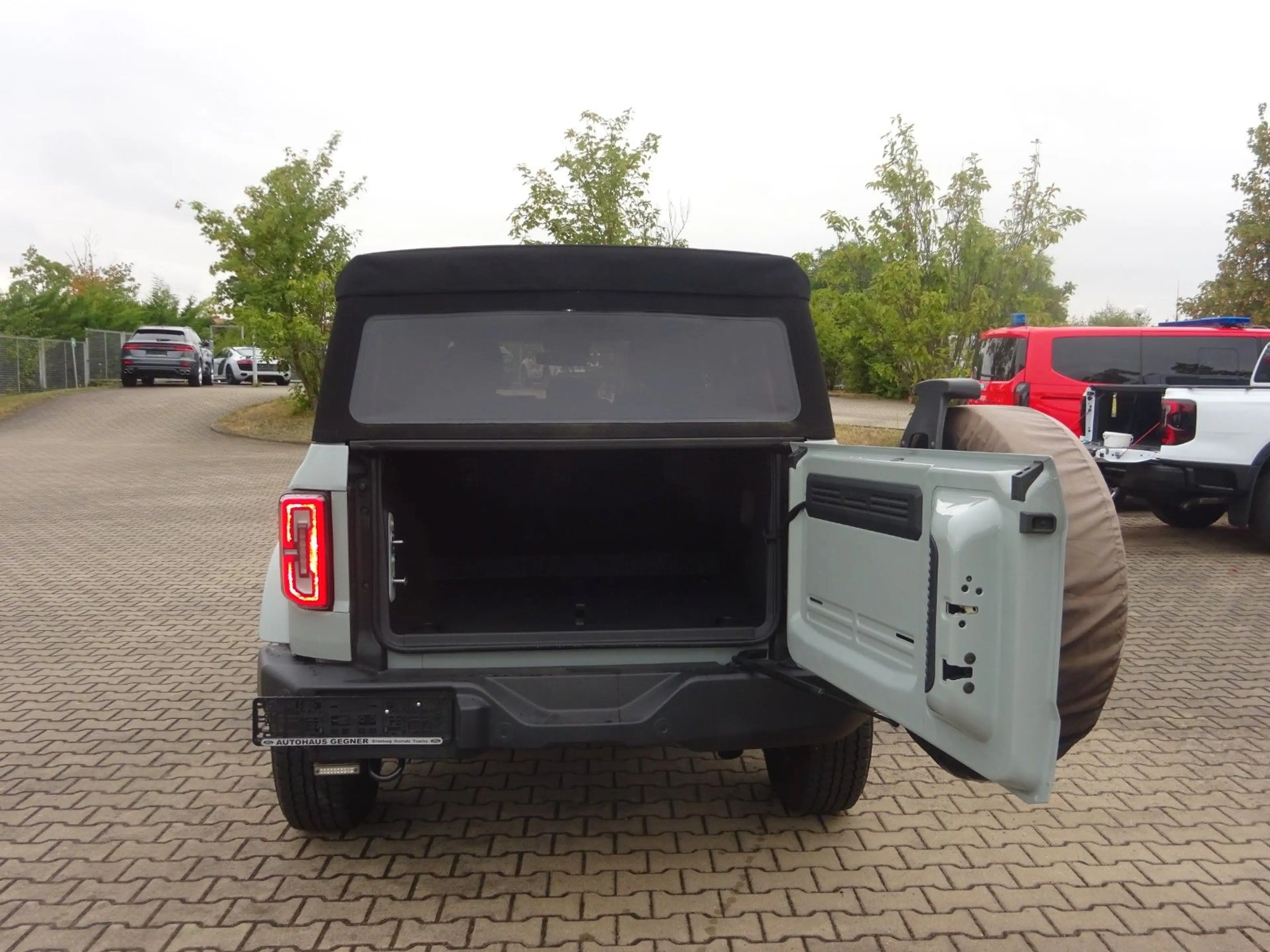 Ford Bronco 275PS Autm. Outer Banks Cabrio 4x4 — photo 6