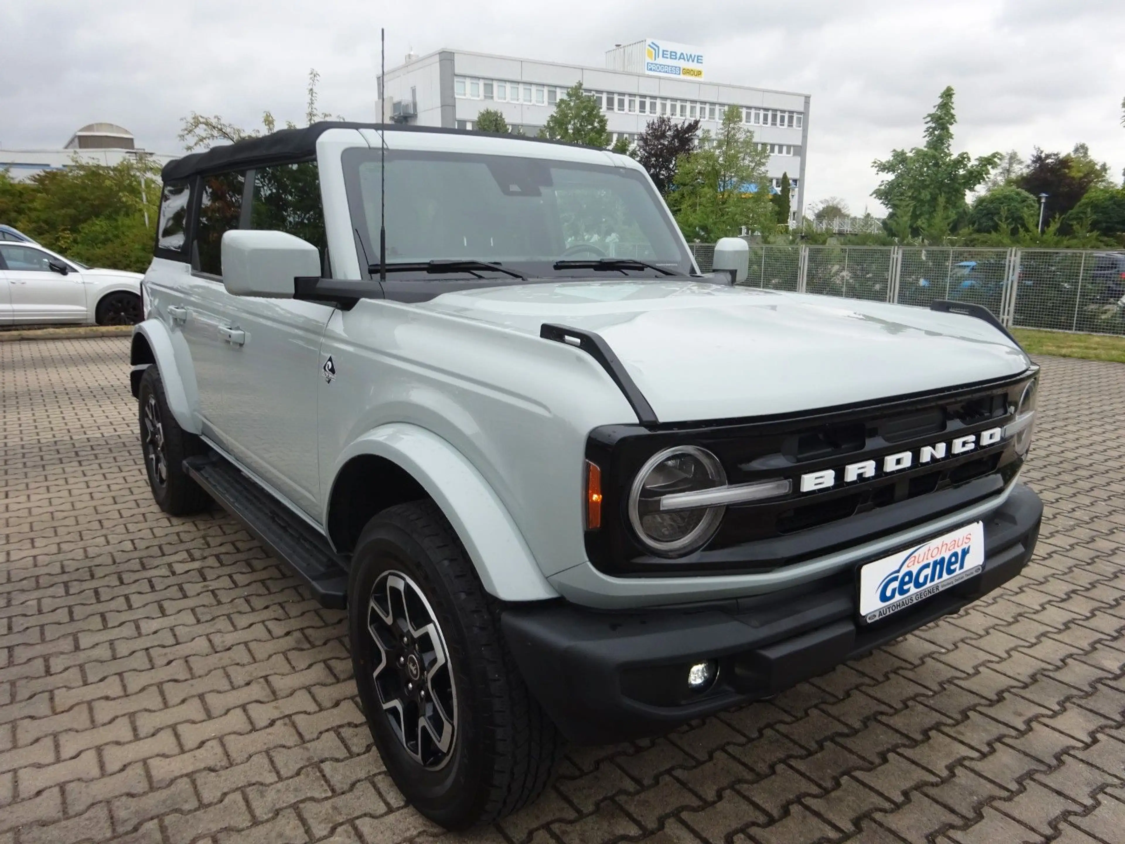 Ford Bronco 275PS Autm. Outer Banks Cabrio 4x4 — photo 10