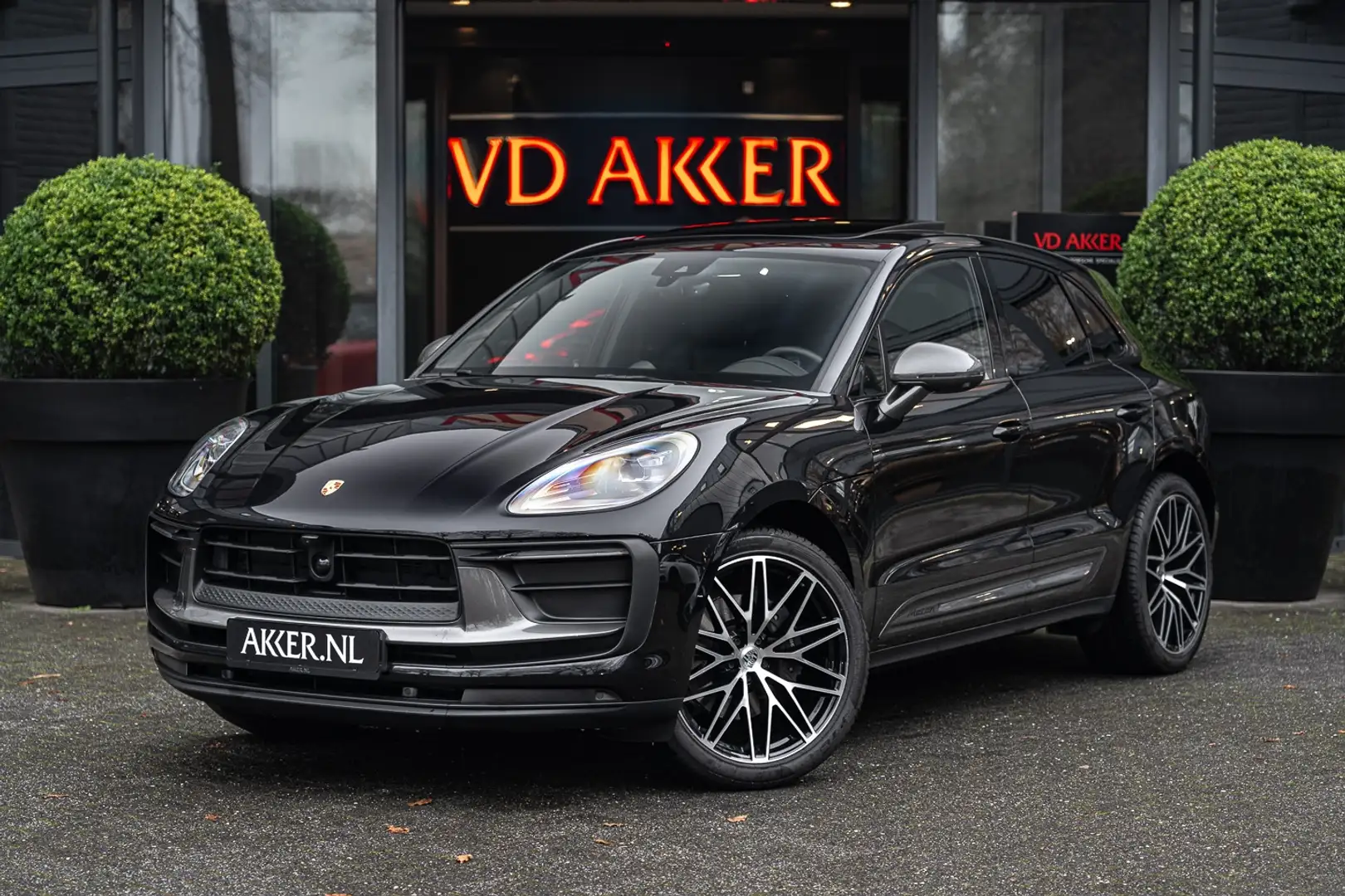 Porsche Macan T 2.0 Luchtvering | Sportuitlaat | Stoelkoeling | Noir - 1