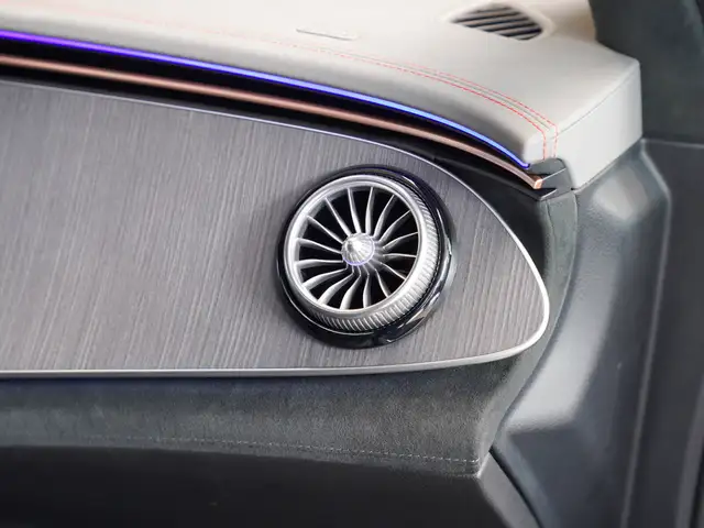 Mercedes-Benz EQE view 13