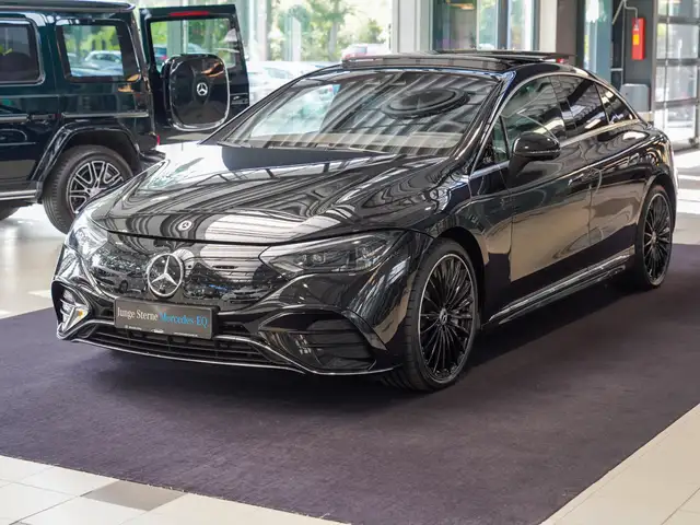 Mercedes-Benz EQE view 7