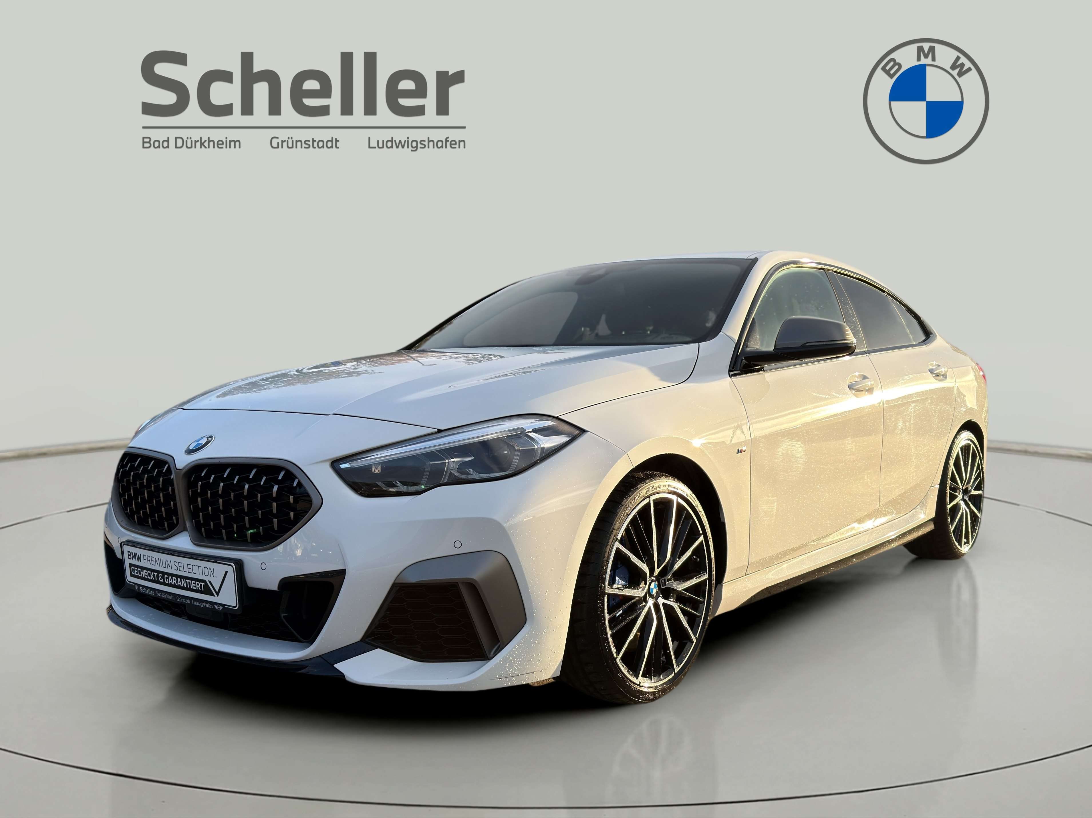 BMW 235