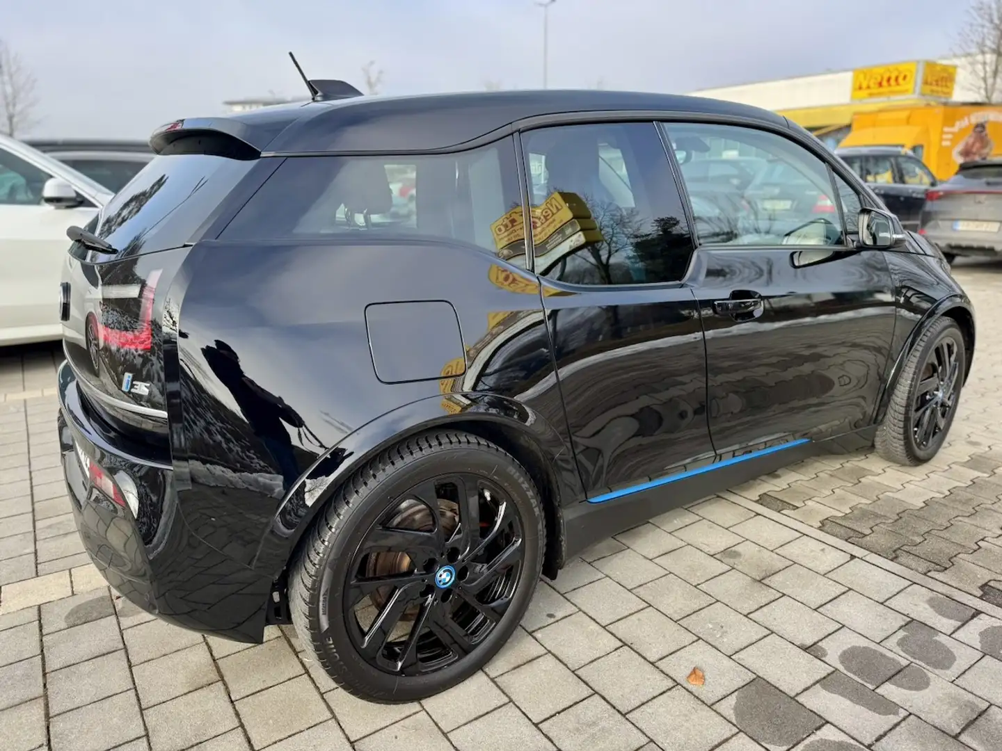 BMW i3 i3s (120 Ah) Schwarz - 2