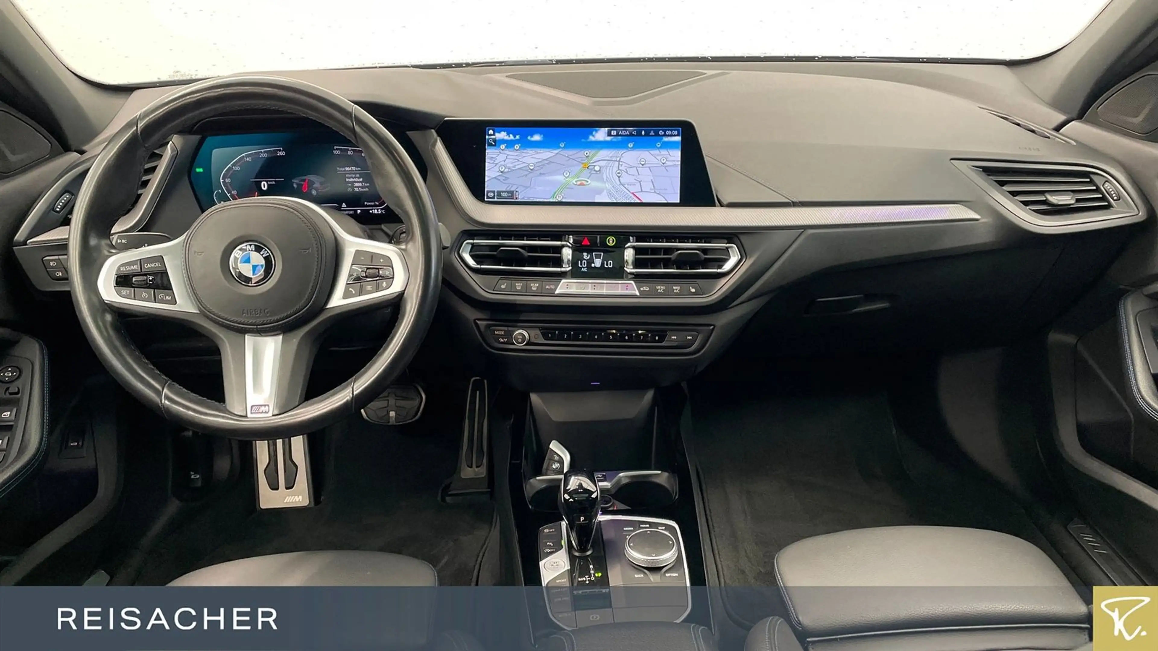 BMW 118 i A M-Sport,Pano,LCProf — photo 6