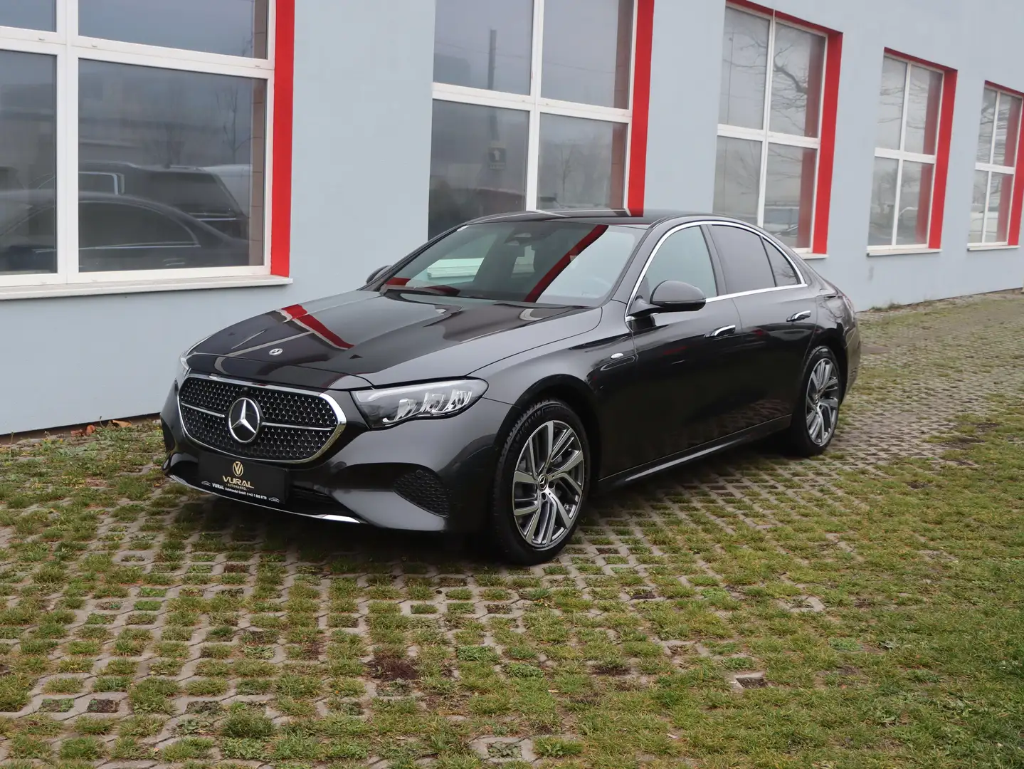 Mercedes-Benz E 300 de 4Matic Avantgarde | MB-GARANTIE 04/2029 | Grau - 2