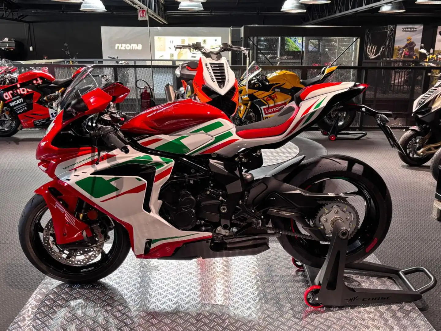 MV Agusta F3 RC Bianco - 2