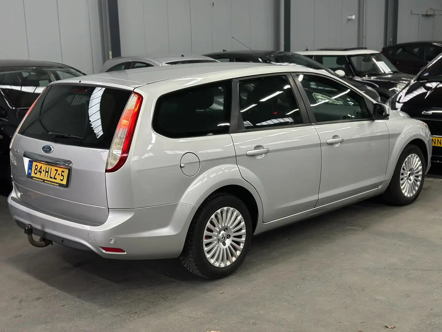 Ford Focus Wagon 1.6 Titanium Nieuwe APK NAP Gris - 2