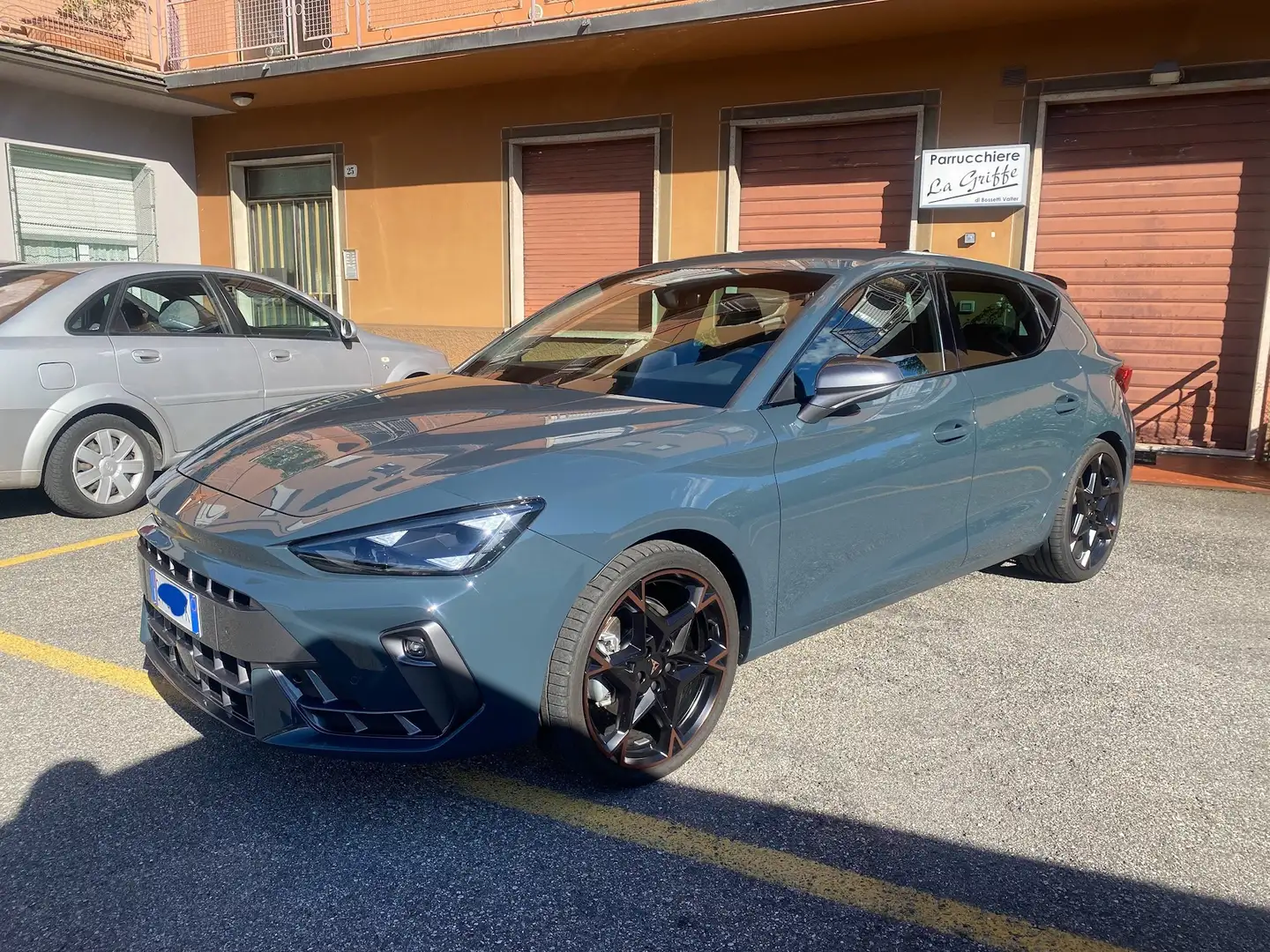 CUPRA Leon 1.5 mild-Hybrid 150cv DSG Kék - 1