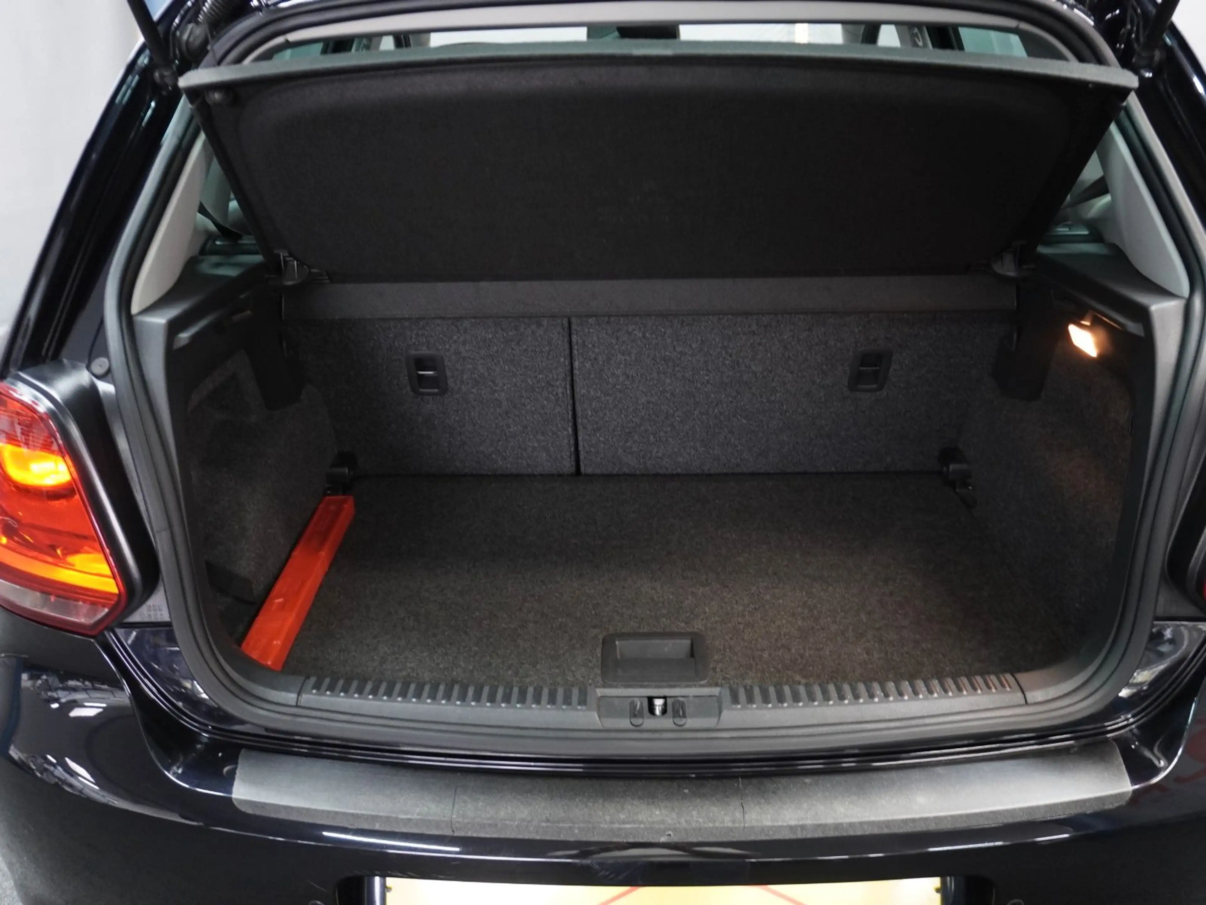 Volkswagen Polo V Life 1.6 LPG | PANORAMA| TEMPOMAT |1 HAND — photo 9