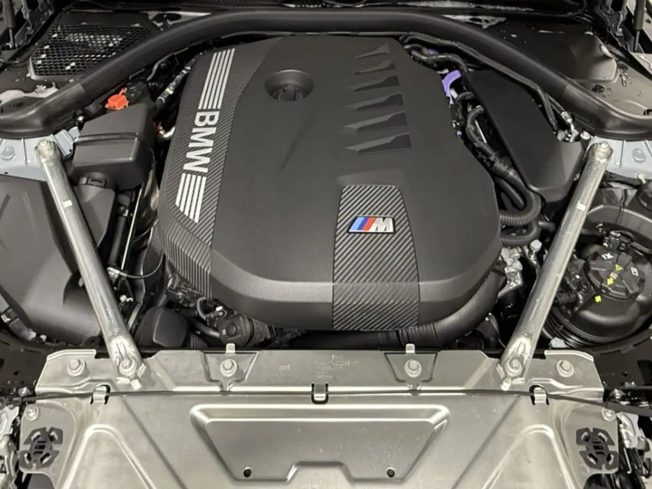 BMW 4 Series снимка BMW 4 Series