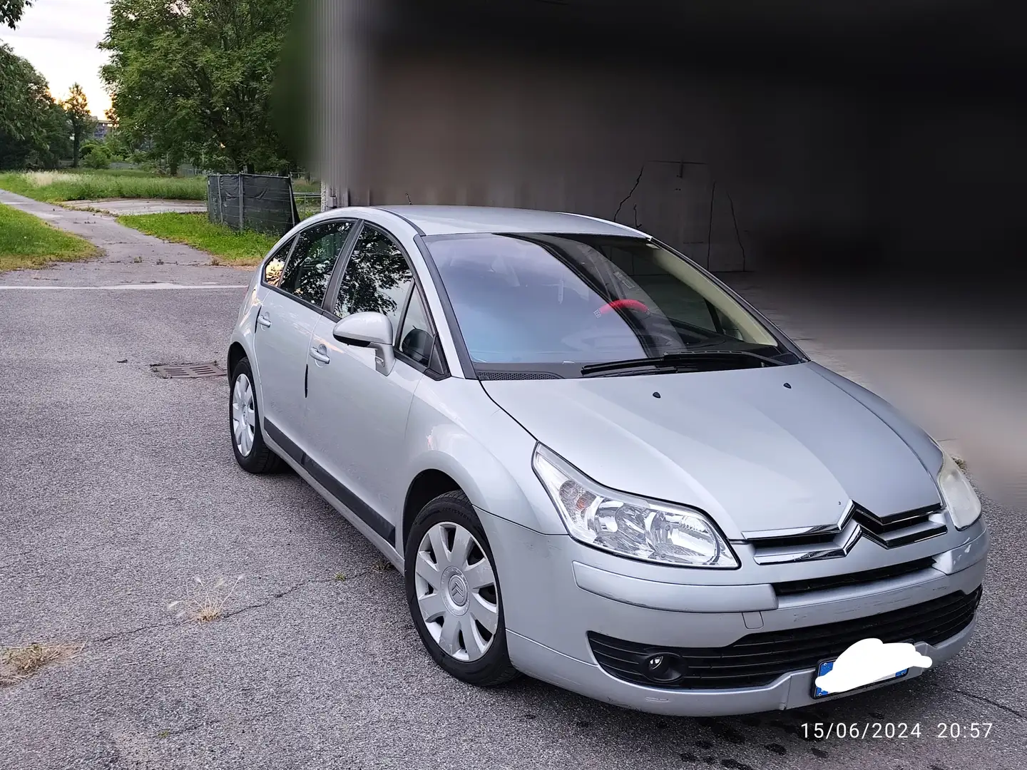 Citroen C4 C4 1.6 16v Elegance auto Argento - 1