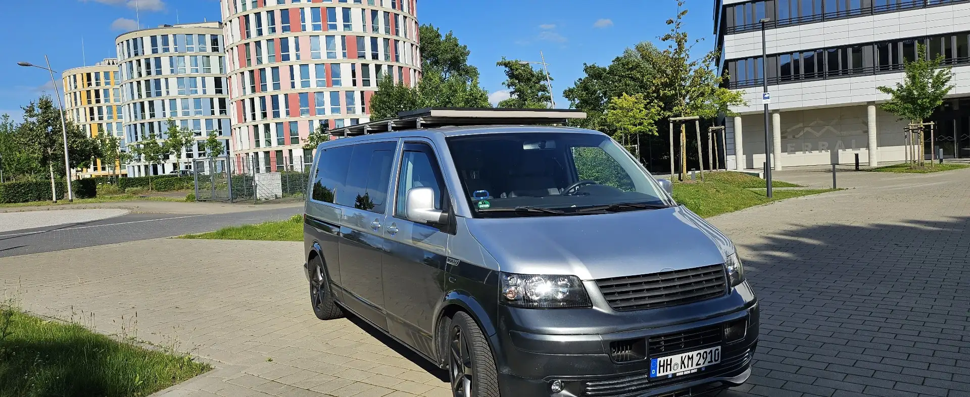 Volkswagen T5 Caravelle T5 Caravelle Wohnmobil / Solar / Tv / Camper / Silber - 1