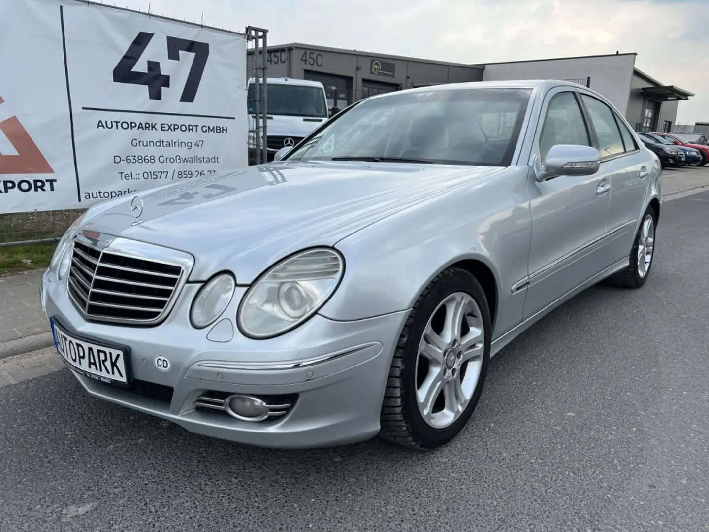 Mercedes-Benz E 320 CDI GUARD*B4+*ARMOURED*GEPANZERT*ARMORED* Ezüst - 2