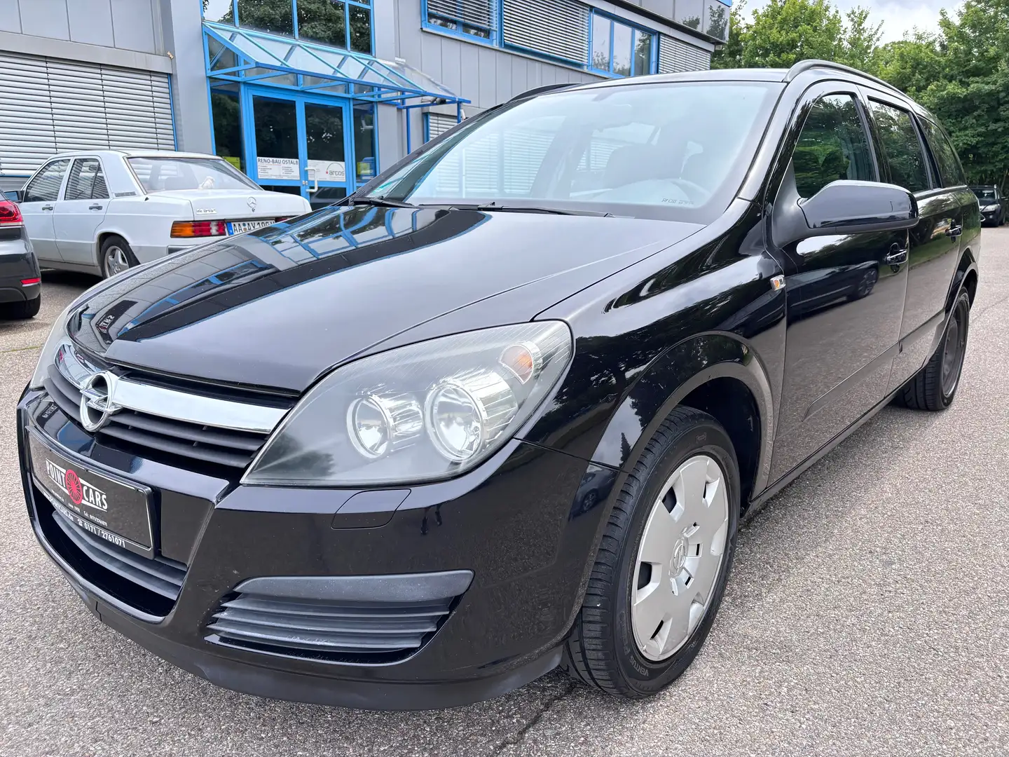 Opel Astra H 1.6 16V Caravan Edition Schwarz - 1