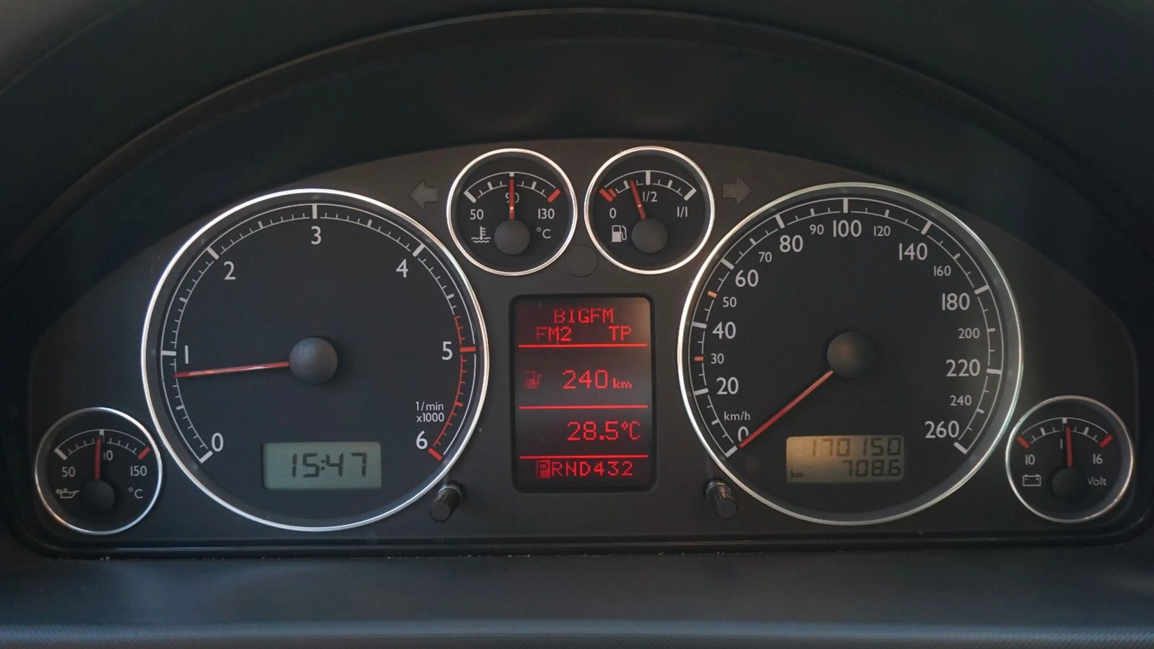 Volkswagen Sharan 1.9TDI Trendline AUTOMATIK*NAVI*SHZ*PDC!! — photo 13