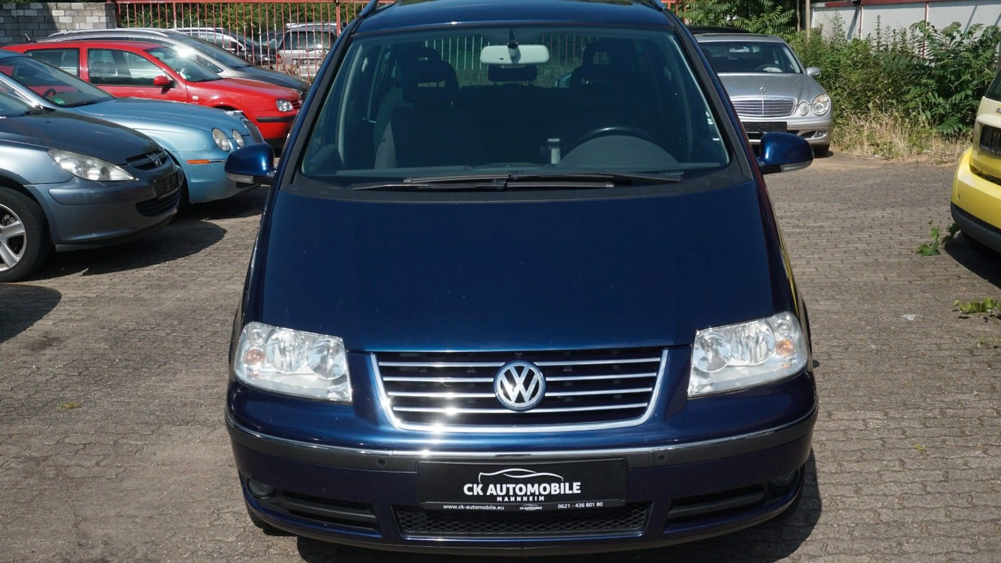 Volkswagen Sharan 1.9TDI Trendline AUTOMATIK*NAVI*SHZ*PDC!!