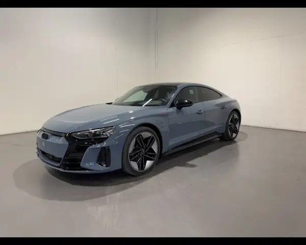 Audi RS e-tron GT - RENT TO BUY