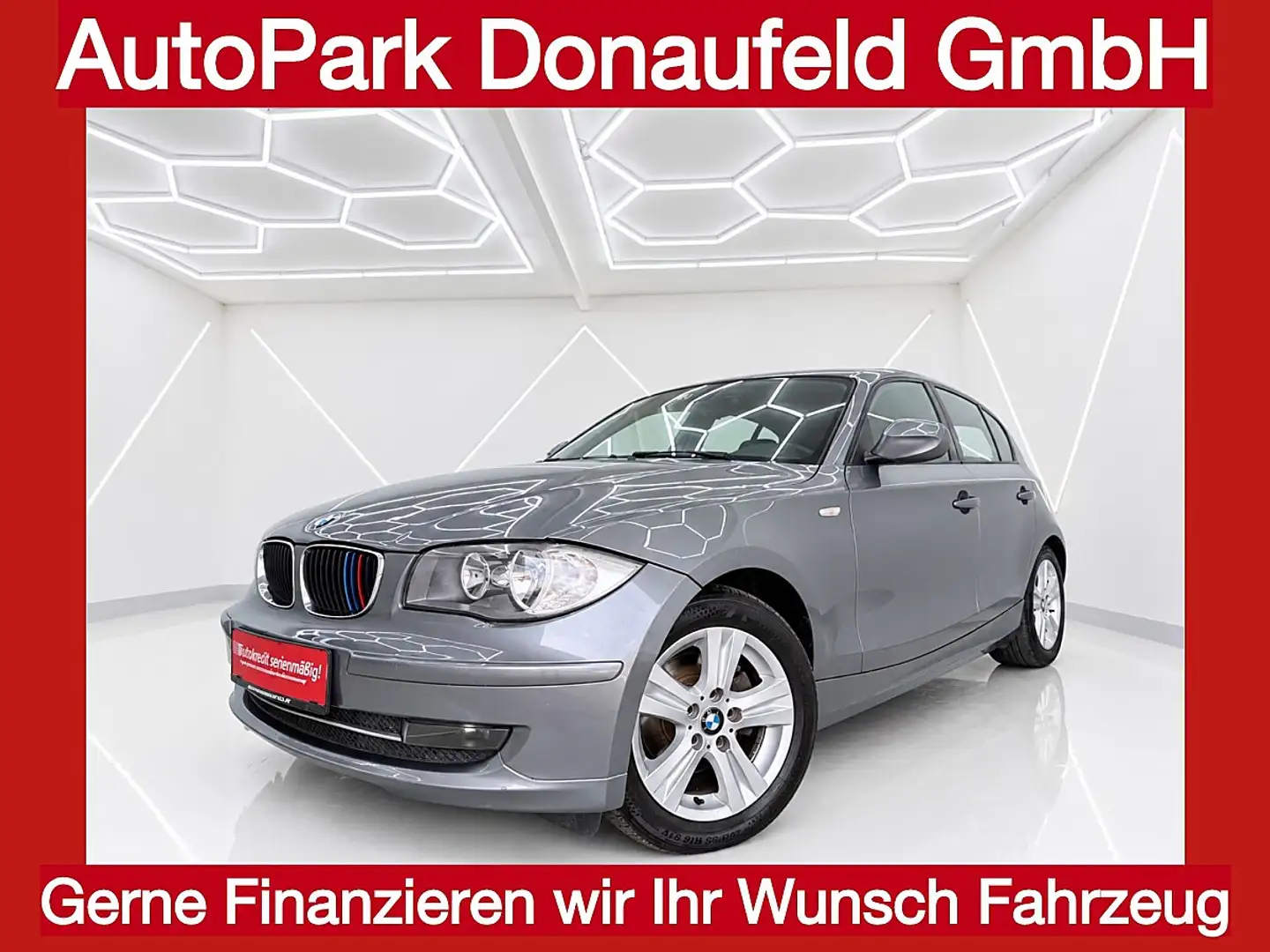 BMW 118 i Klein/Kompaktwagen -GEPFLEGT- Grau - 1