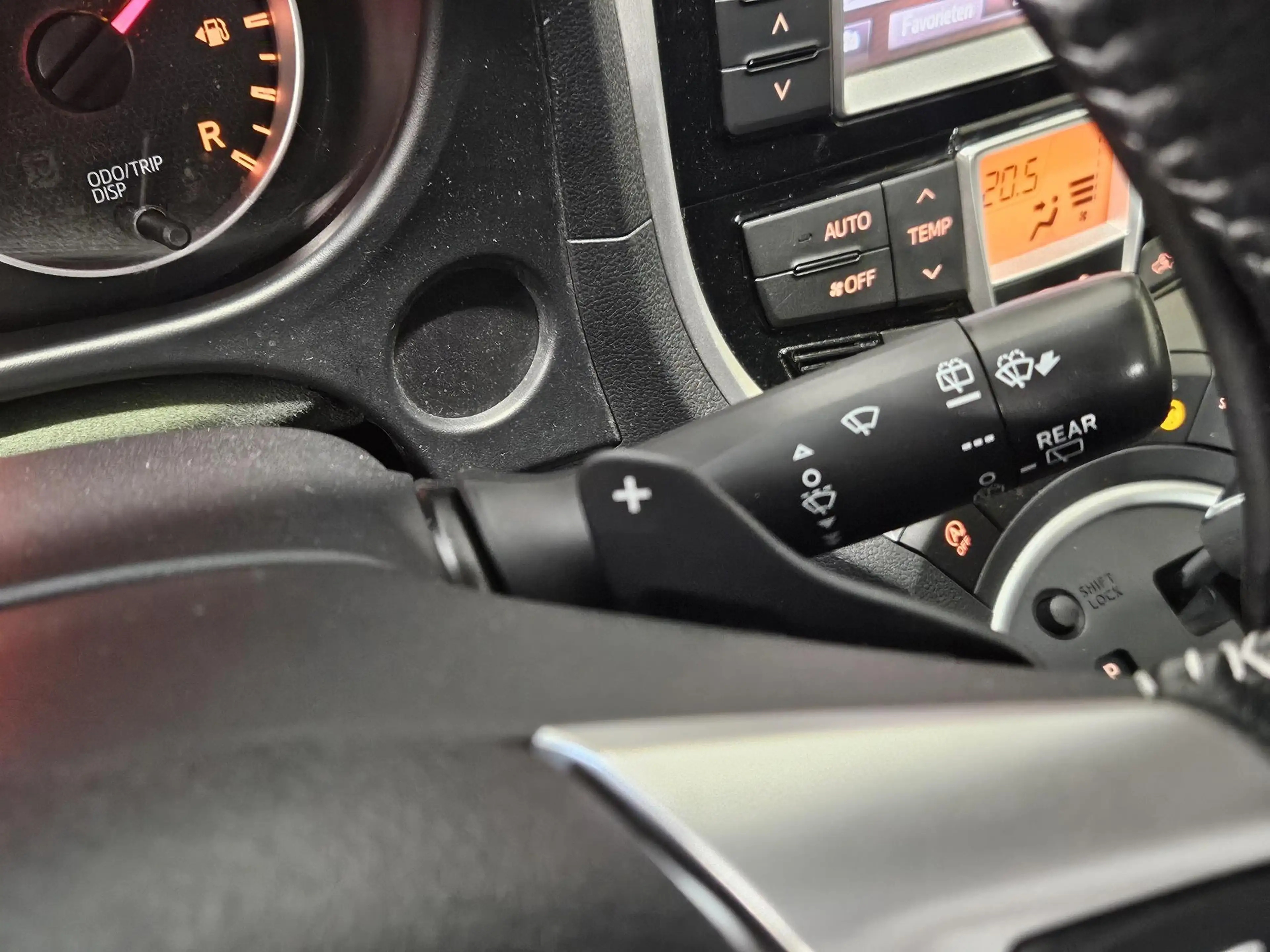 Toyota Verso-S 1.3 VVT-i Trend Automaat Panodak Cam 1e eig NL-aut — photo 14