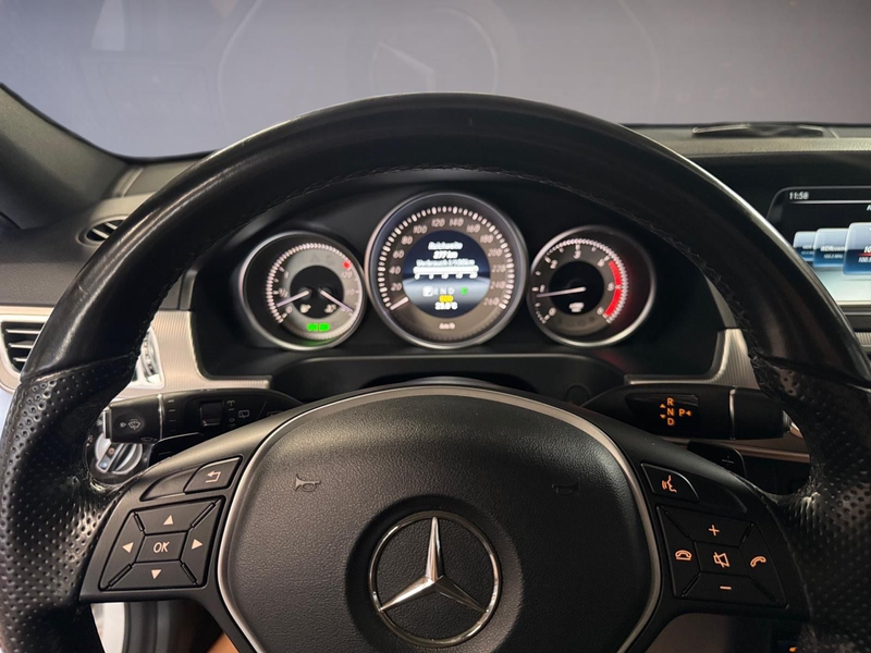 Mercedes-Benz E 220 AMG Line AHK LED Speedtronic — photo 15