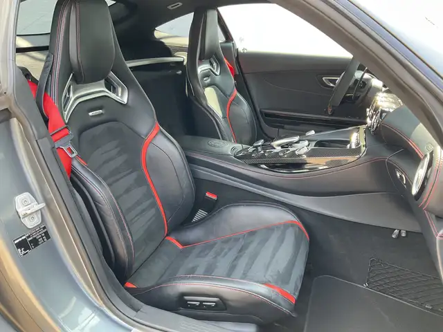Mercedes-Benz Amg GT view 4