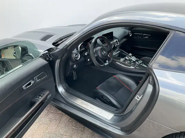 Mercedes-Benz Amg GT view 18