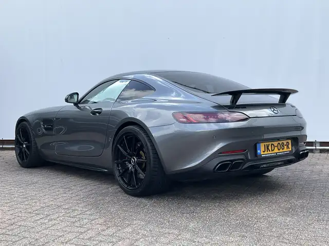Mercedes-Benz Amg GT view 2