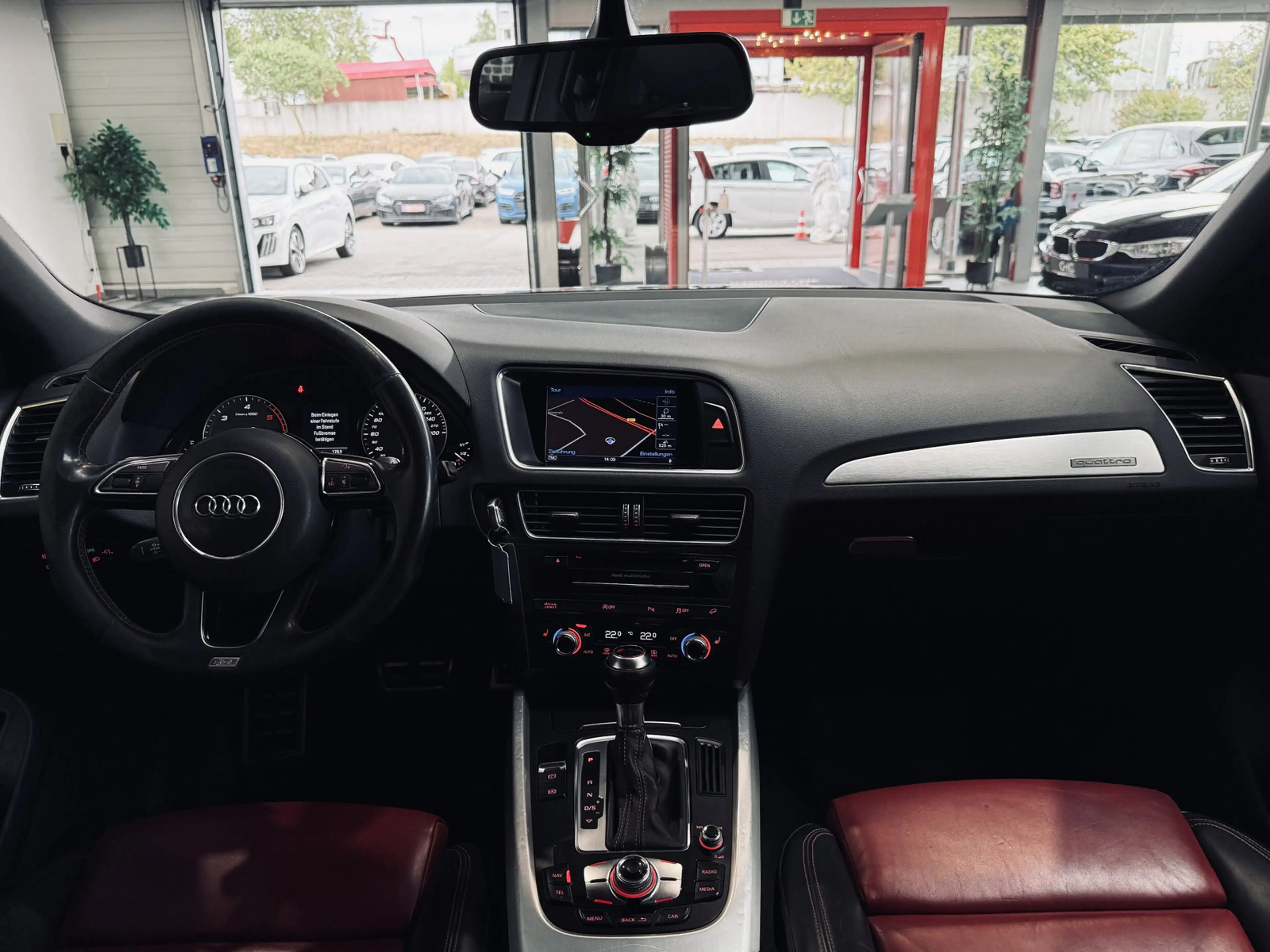 Audi SQ5 3.0 TDI quattro NAVI|TEMPOMAT|PDC|SHZ — photo 13