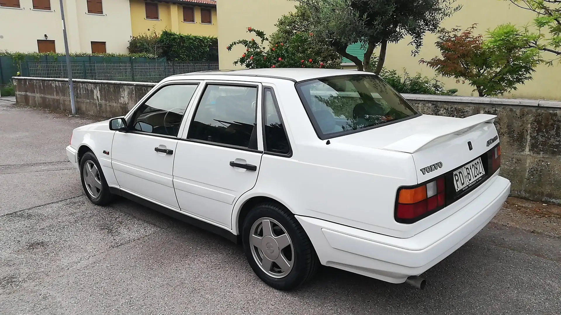 Volvo 460 1.7t c/abs - 2