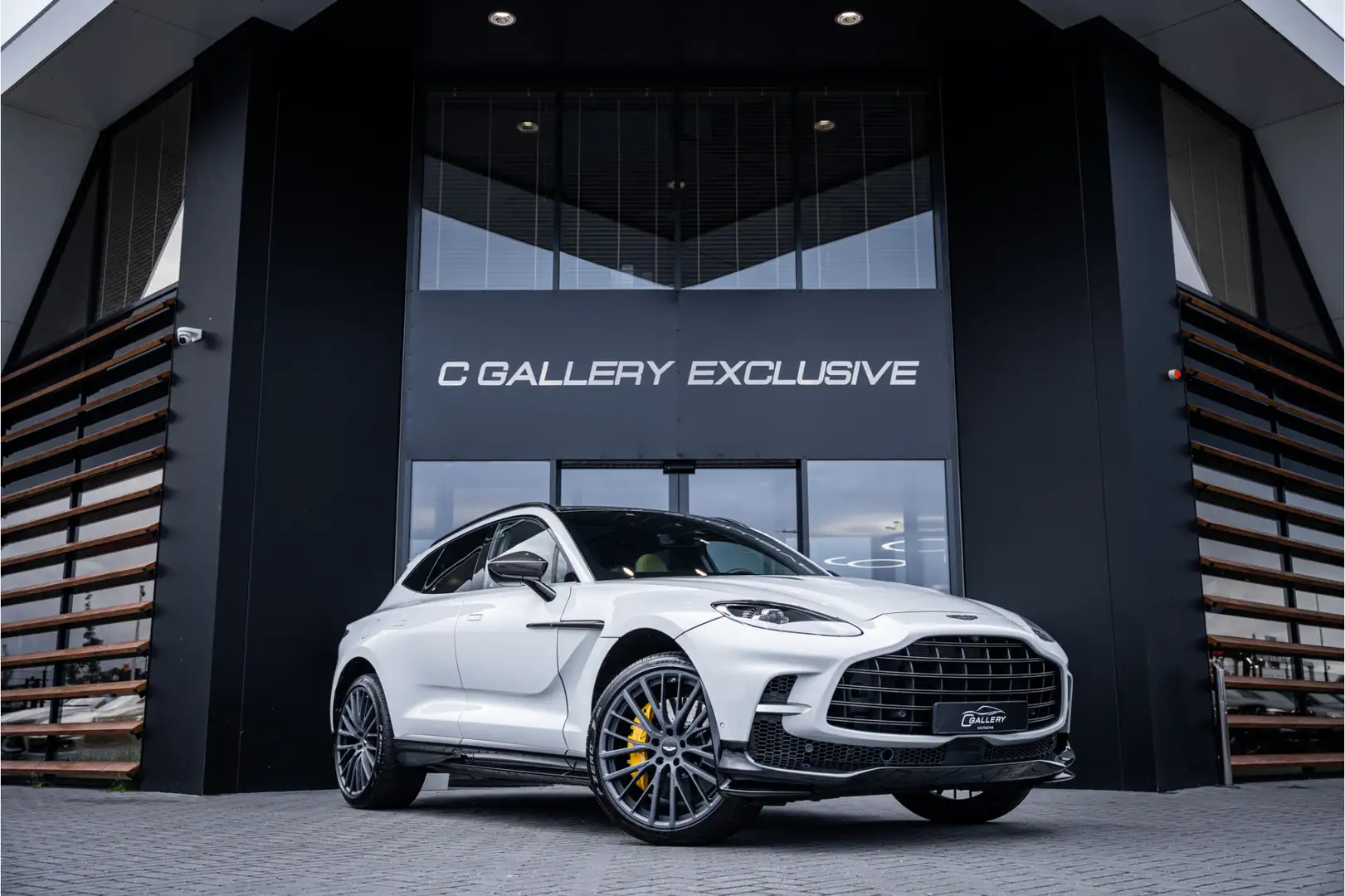 Aston Martin DBX 4.0 V8 707 - Panorama | Carbon | Keramisch | 23'in Gris - 1