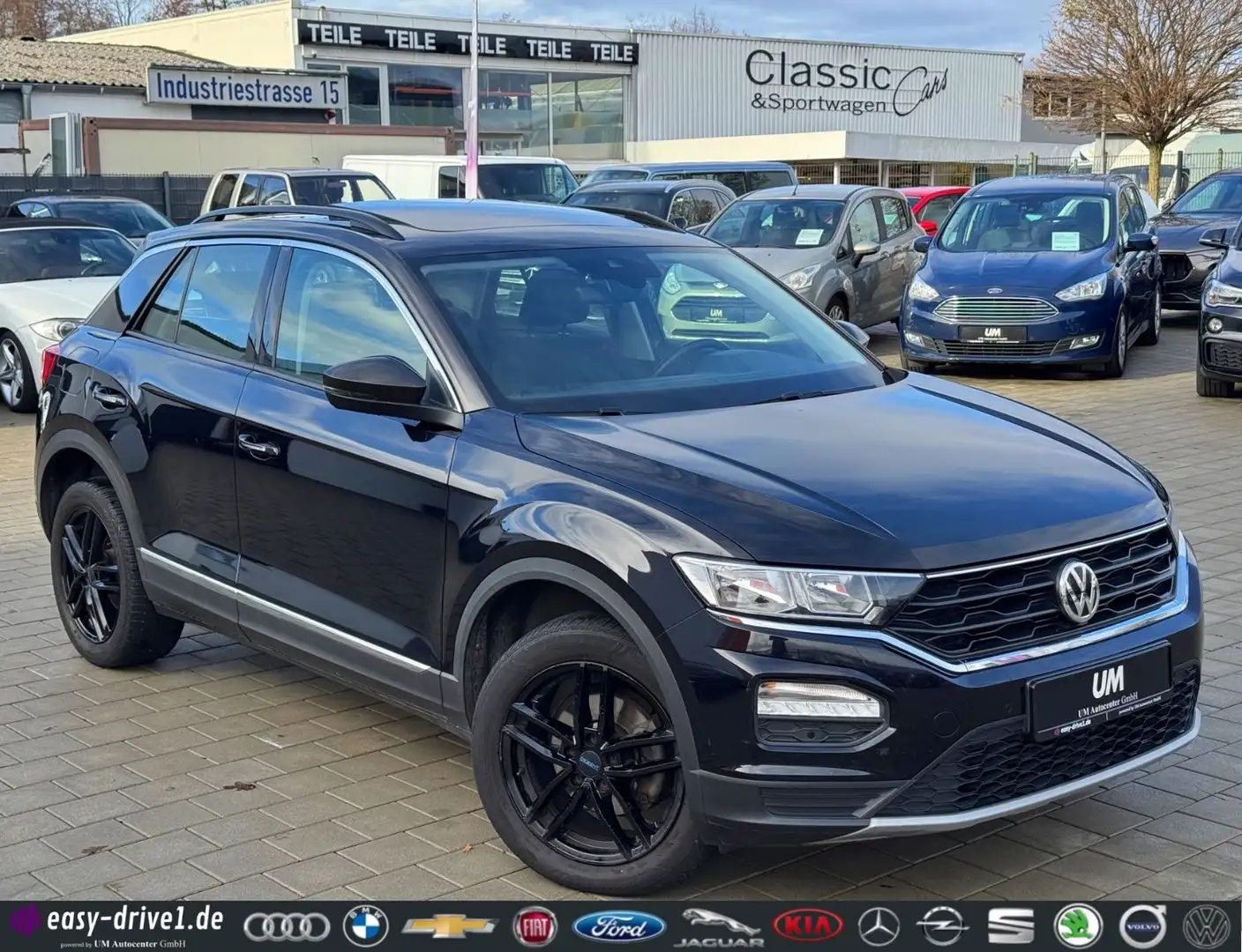 Volkswagen T-Roc Style 1.6 TDI/NAVI/PANORAMA/SPUR/PDC/TEMP Schwarz - 1