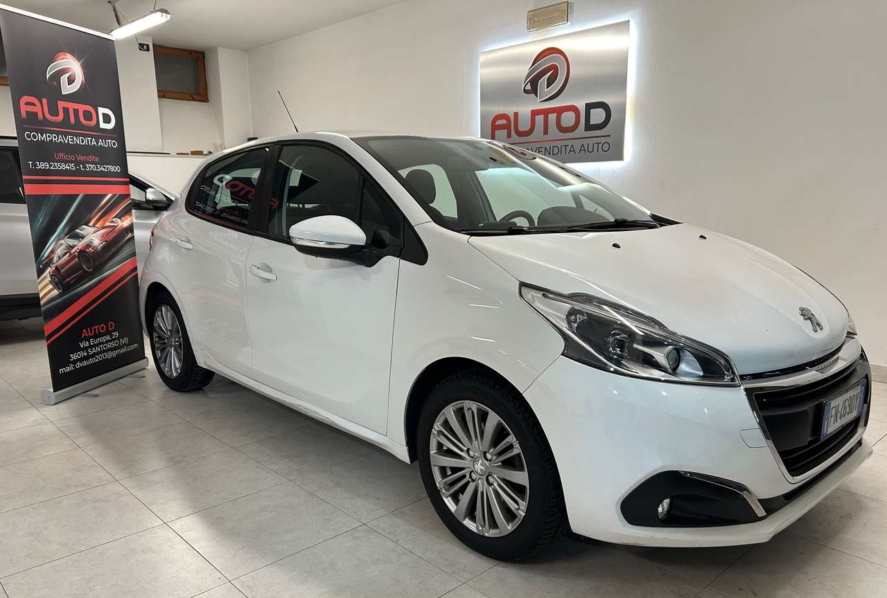 Peugeot 208 208 I 2015 3p 1.2 puretech Allure 82cv