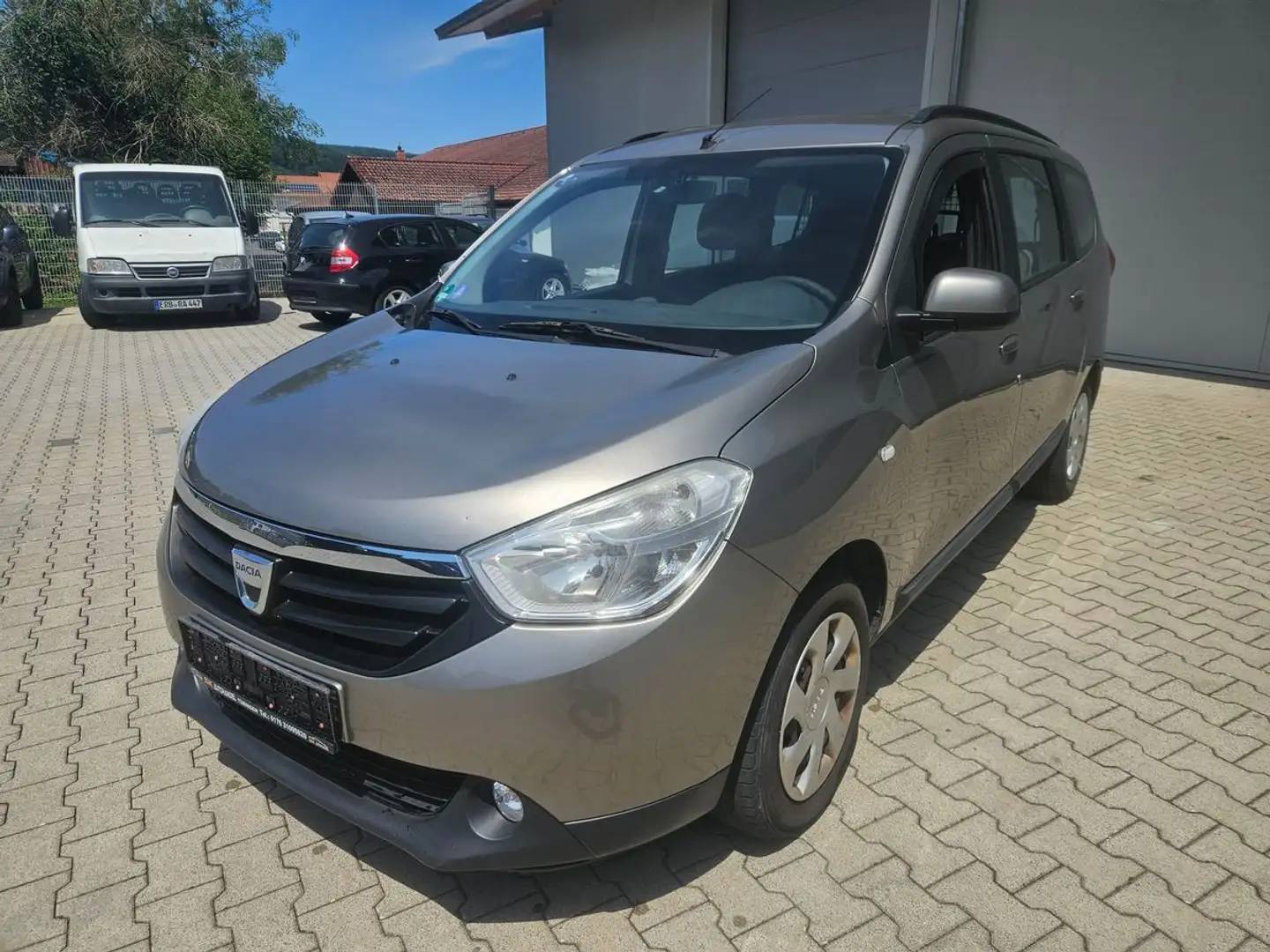 Dacia Lodgy Motor läuft unruhig,Klima,Navi, FESTPREIS Gold - 1
