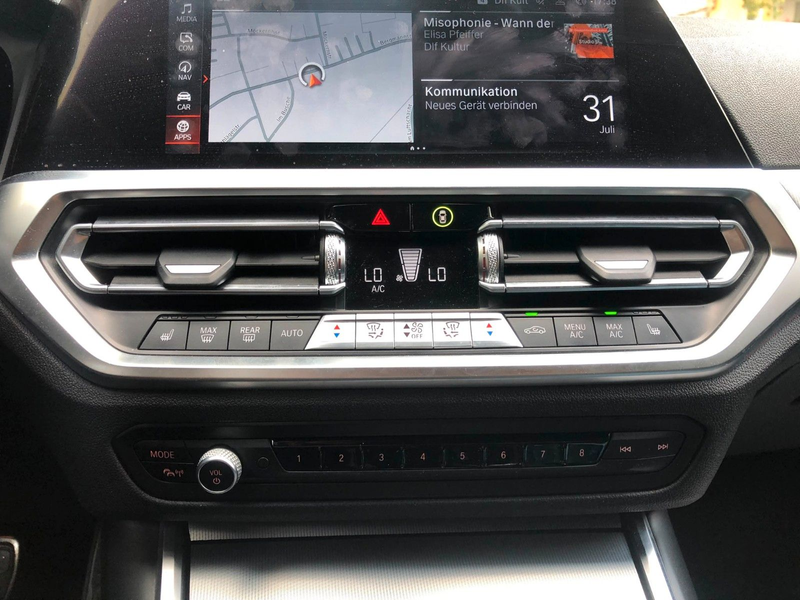 BMW 330 i Touring M Sport Automatic HEAD LED — photo 13