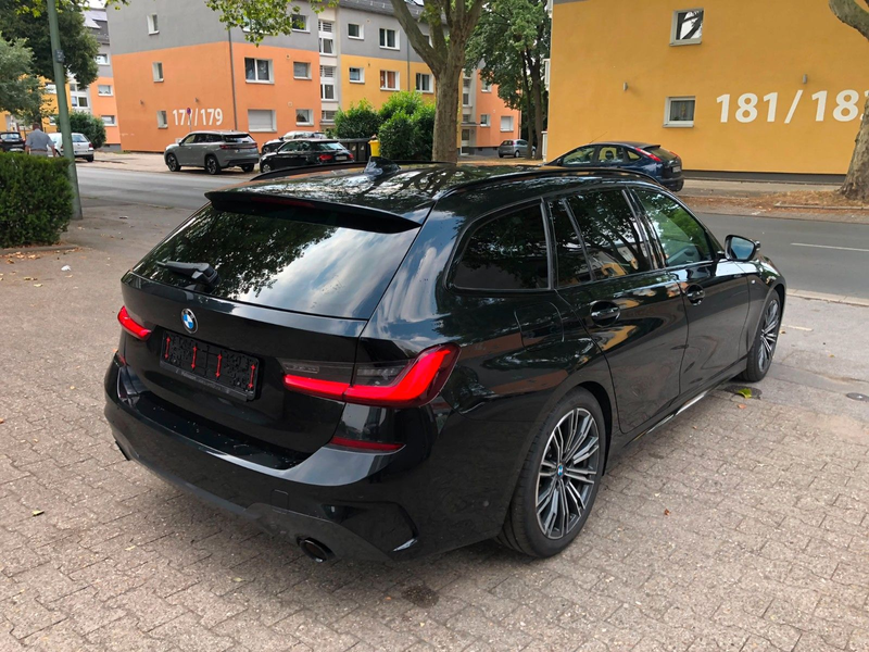 BMW 330 i Touring M Sport Automatic HEAD LED — photo 5