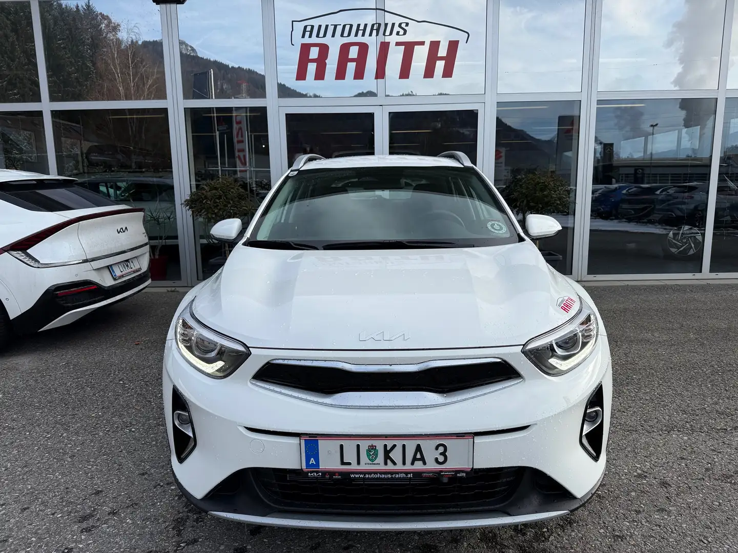 Kia Stonic Stonic 1,0 TGDI GPF Silber isg Weiß - 2