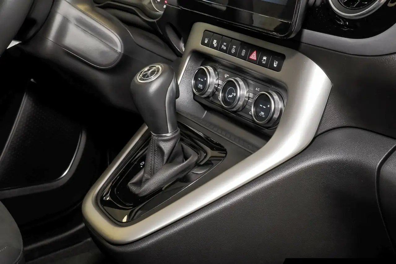 Mercedes-Benz T-Class T 180 d PROGRESSIVE Standard Totw./Autom./LED/ BC 8