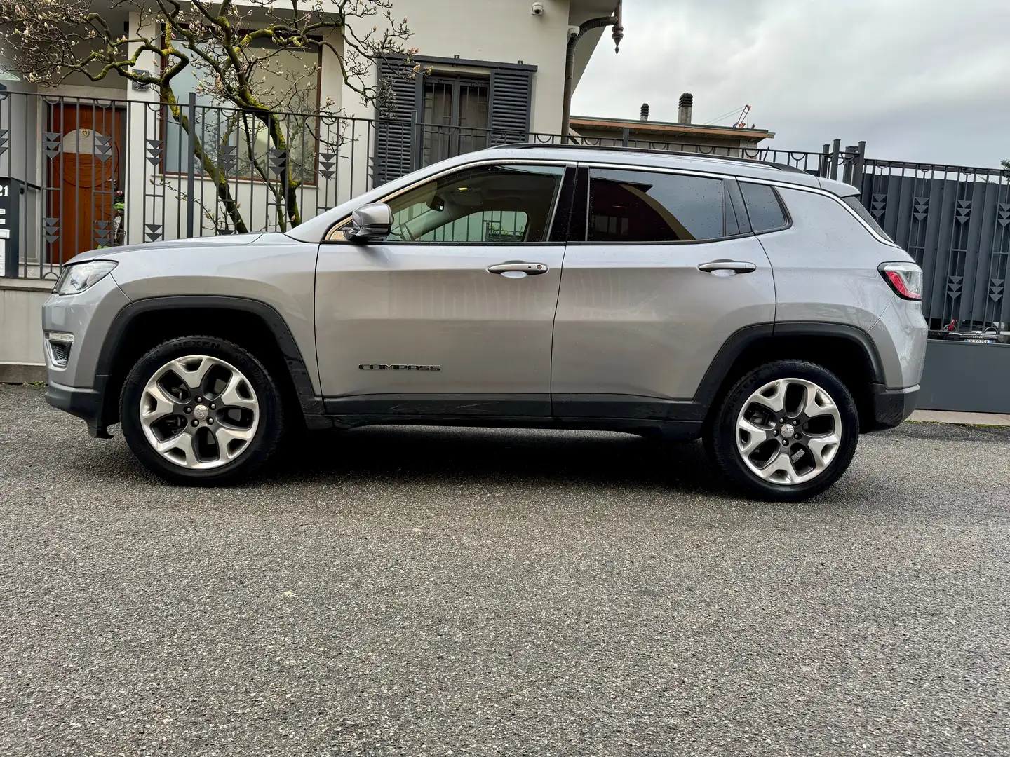 Jeep Compass Compass II 4X4 140cv automatica PERFETTAeur6D Argento - 1