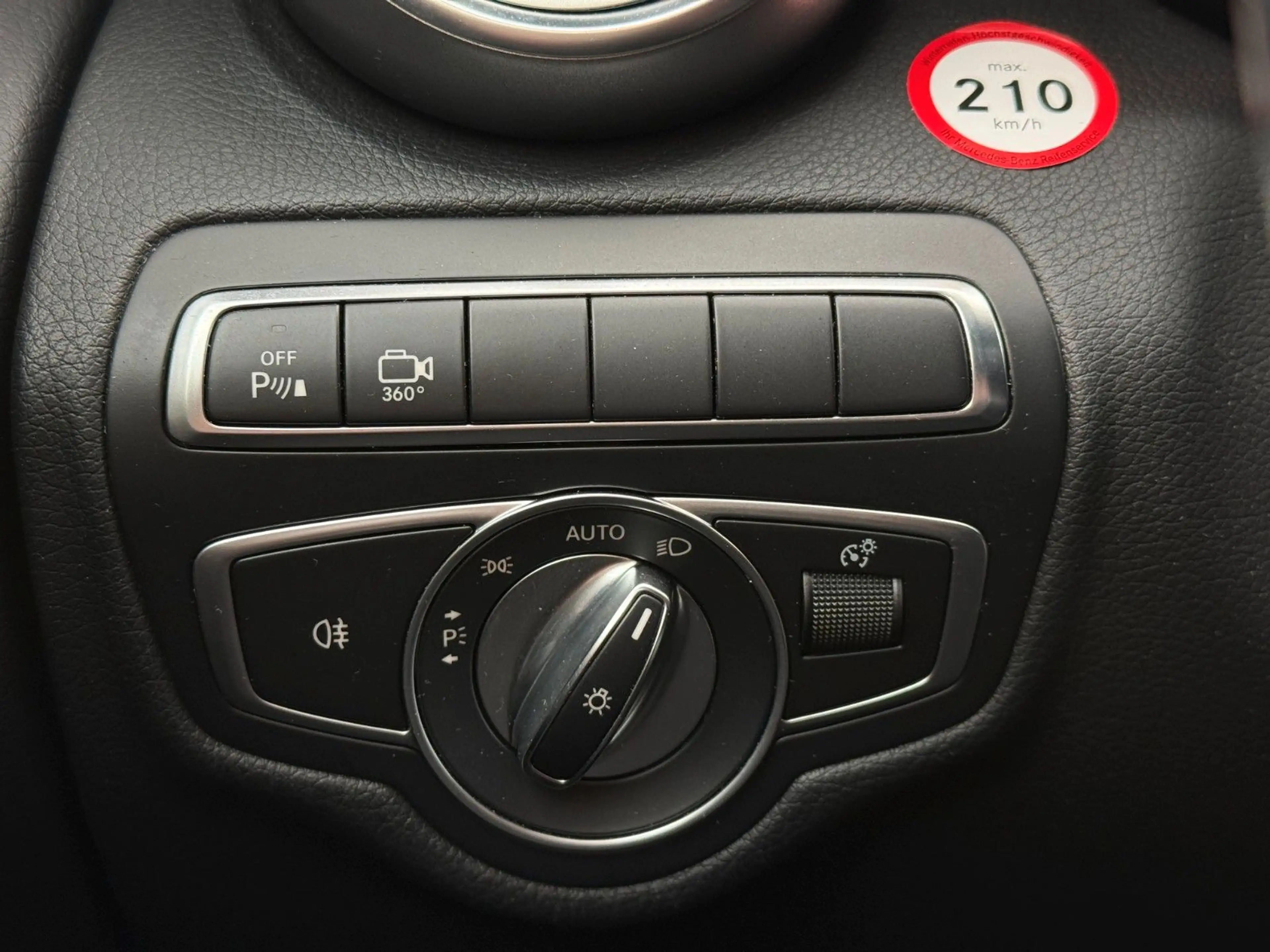 Mercedes-Benz GLC 220 d 4Matic Garantie*1.Hand*360 Kamera* — photo 14