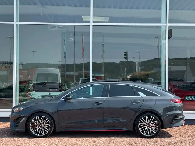 Kia Proceed view 6