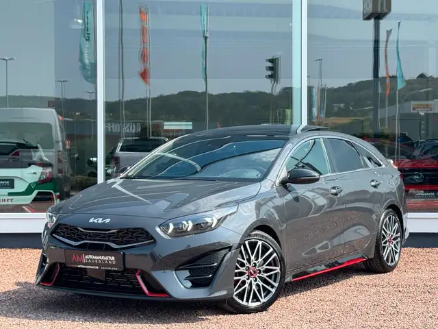 Kia Proceed main image