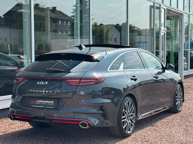Kia Proceed view 12