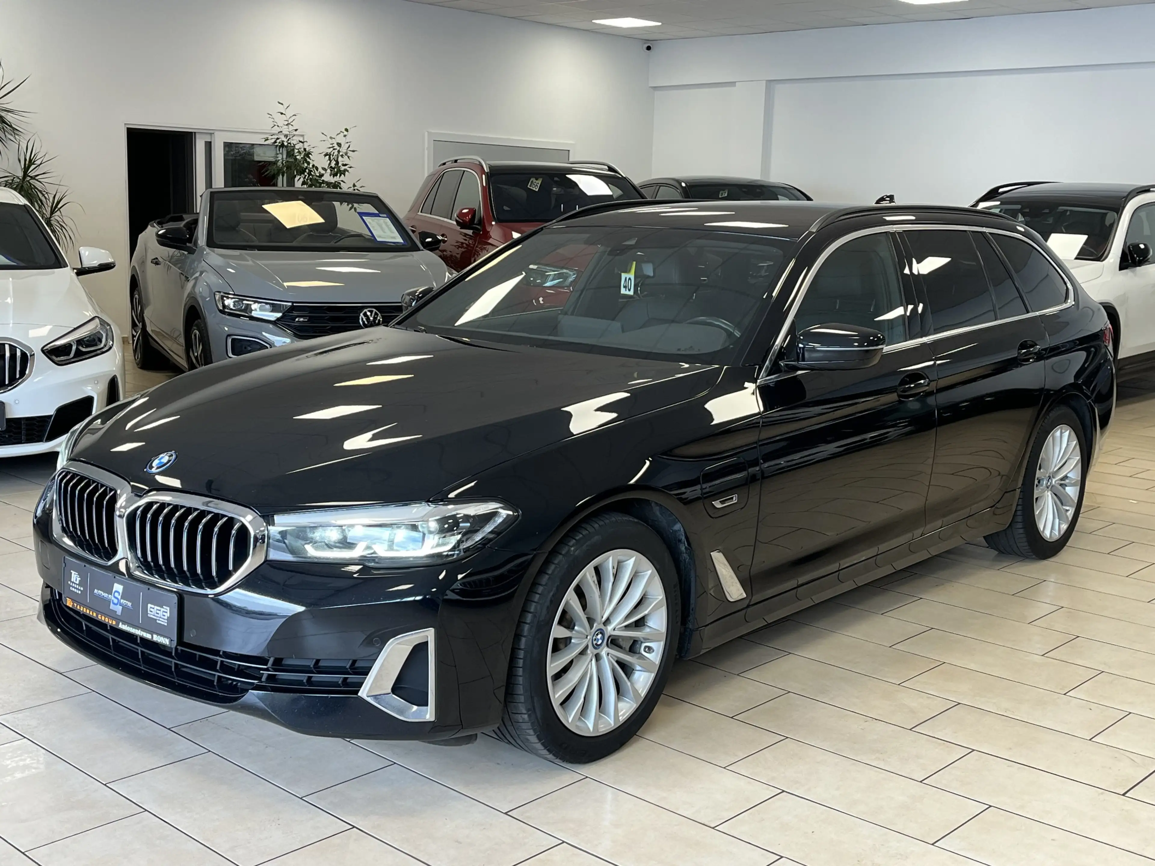 BMW 530 e xDrive Luxury-Line Navi*Leder*LED*CarPlay