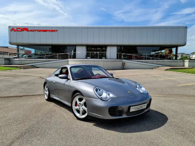 Porsche 996
