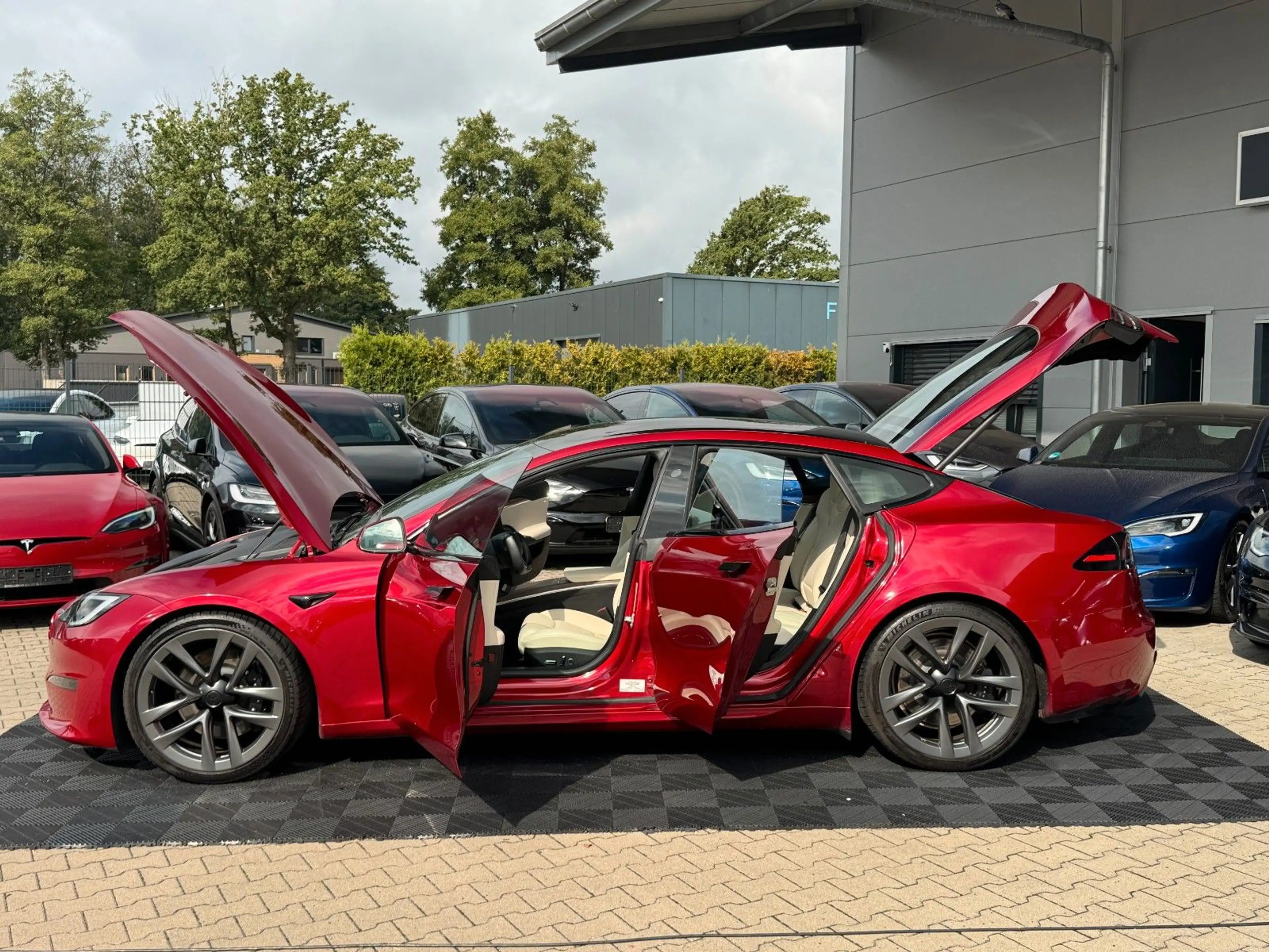 Tesla Model S MODEL S PALLADIUM | FULL SELF DRIVE 4| ULTRA RED — photo 14