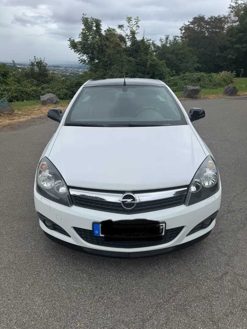 Opel Astra Edition "111 Jahre" Weiß - 2