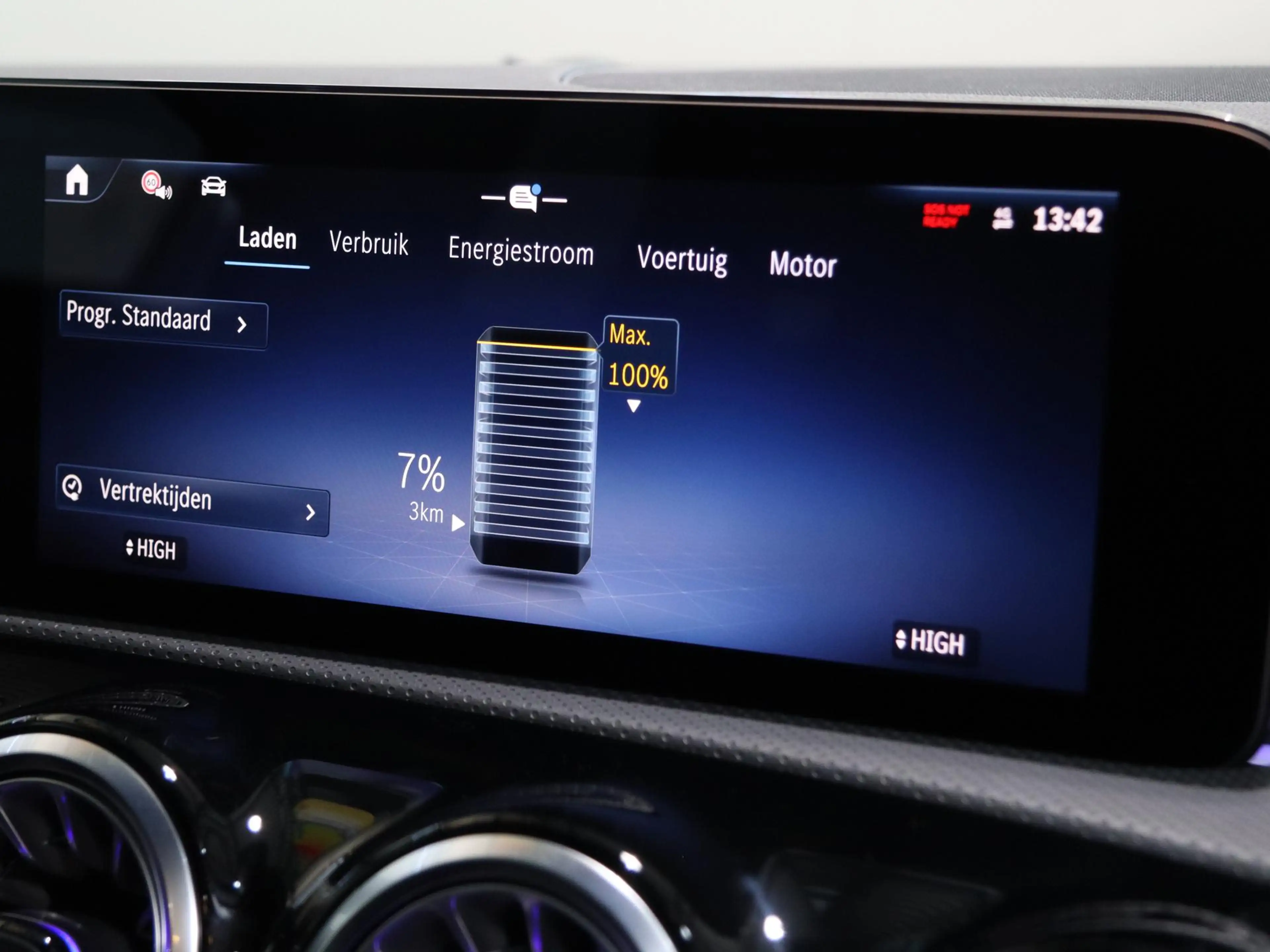 Mercedes-Benz A 250 250e Business Solution AMG | Panoramaschuifdak | P — photo 13